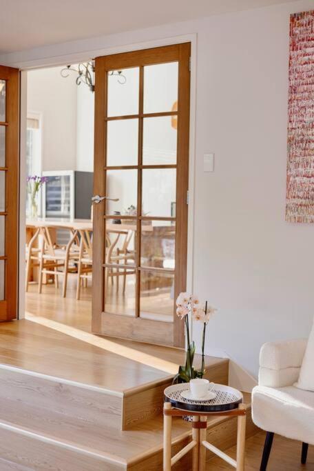 Modern Lifestyle Retreat With Stunning City View Auckland Exteriör bild